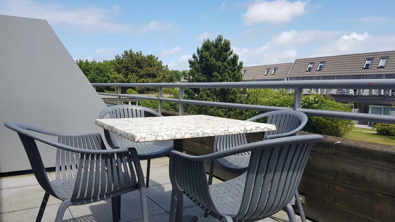 Appartement De Vrijbuiter, Resort Amelander Kaap Hollum  Exterior foto